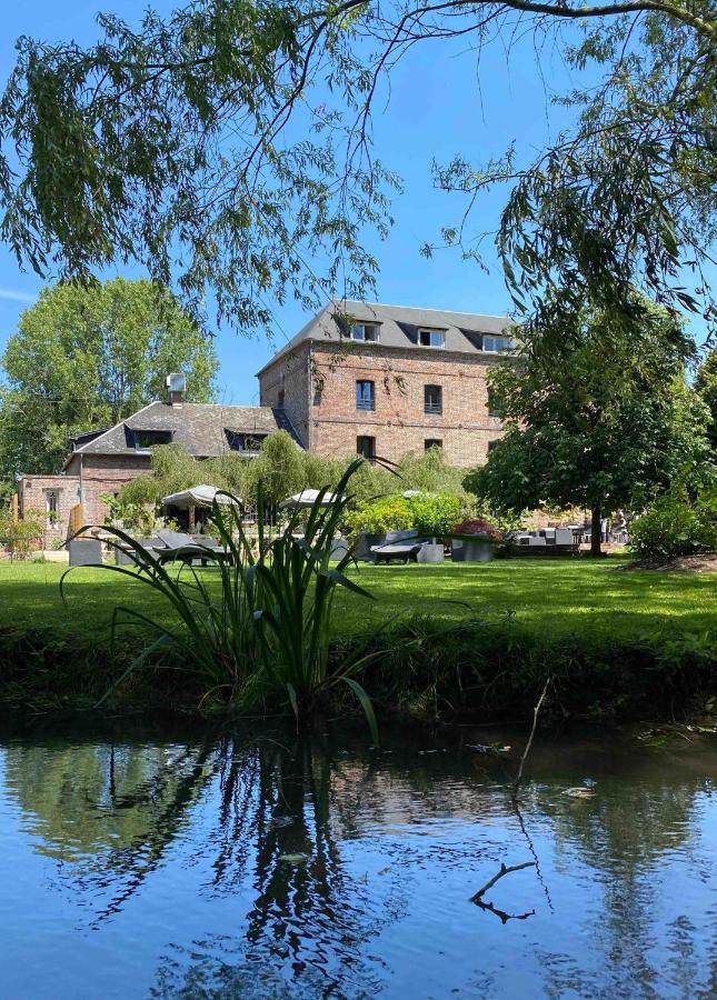 Готель Le Moulin Fouret Saint-Aubin-le-Vertueux Екстер'єр фото